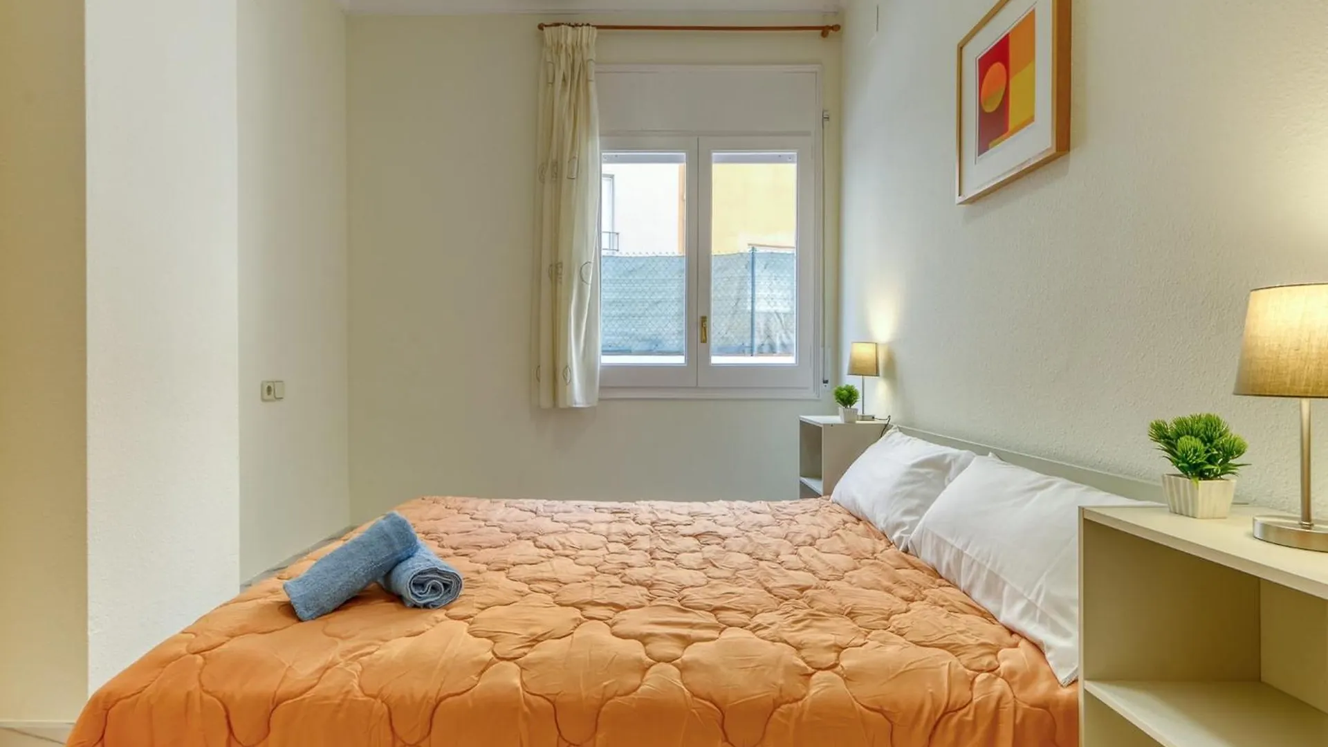 Great Apartment With View Roses