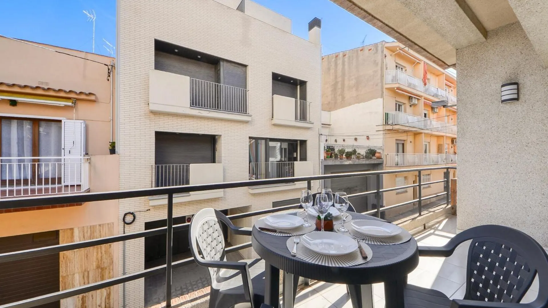 Great Apartment With View Roses Spain